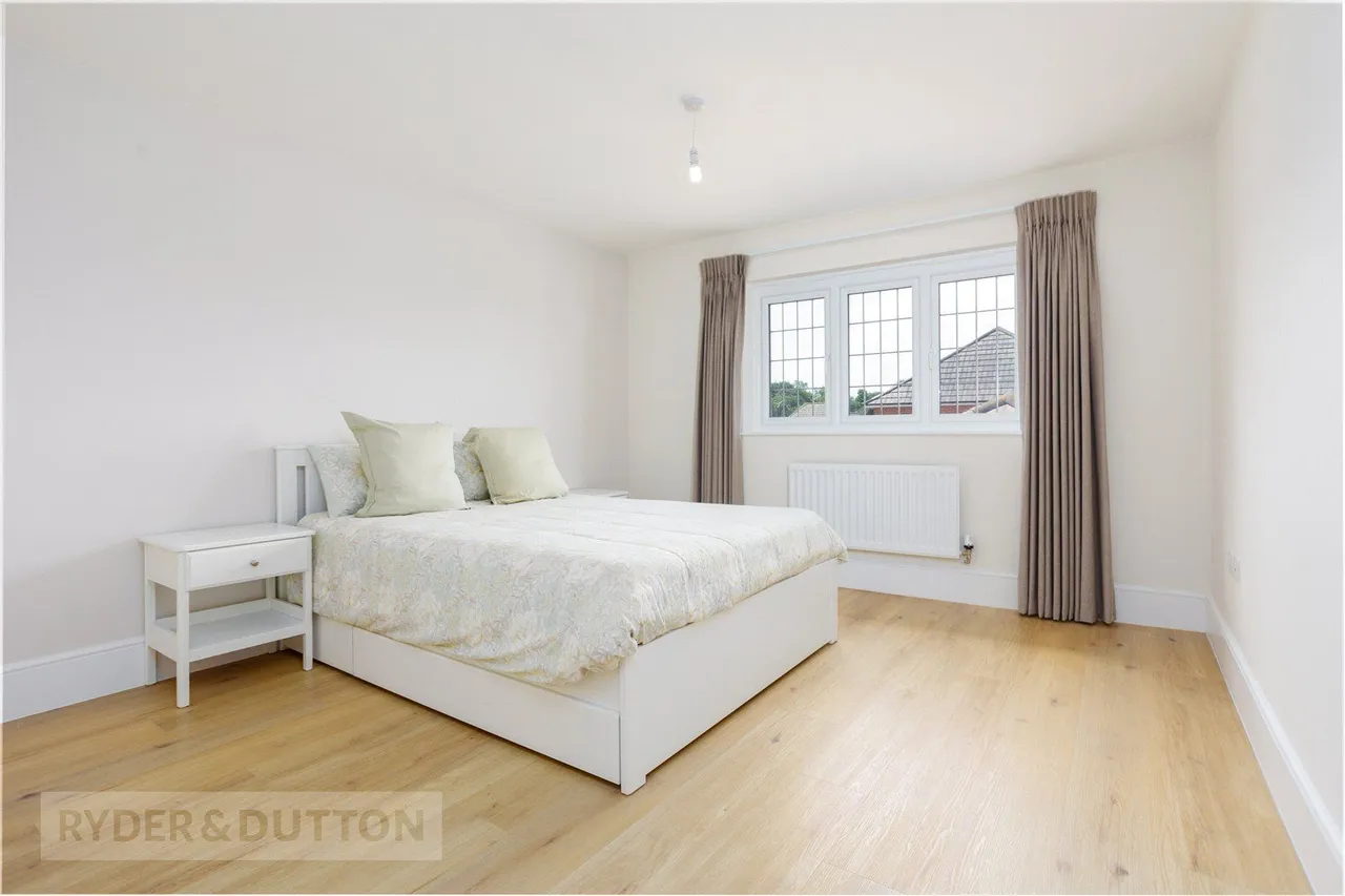 Horton Close, Chadderton, OL9, photo 16