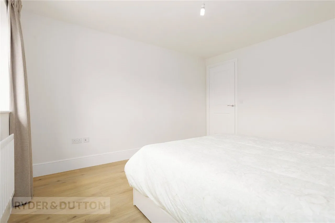 Horton Close, Chadderton, OL9, photo 17