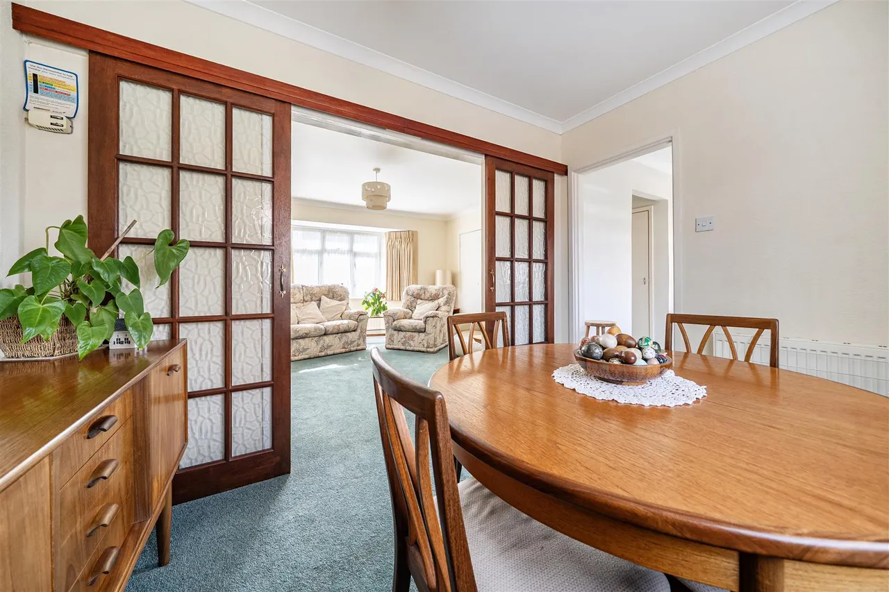 Westfield Road, Camberley, photo 16