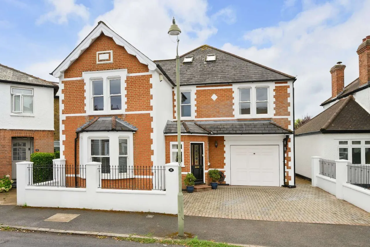 6 bed house for sale — Summer Gardens, East Molesey, Surrey, KT8 9LT