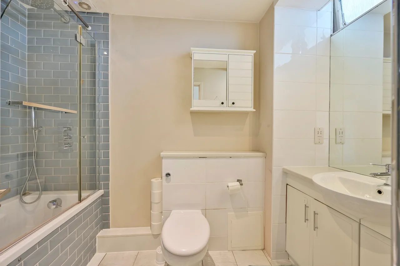 Flat 12, 7 Rayners Road, London, photo 4