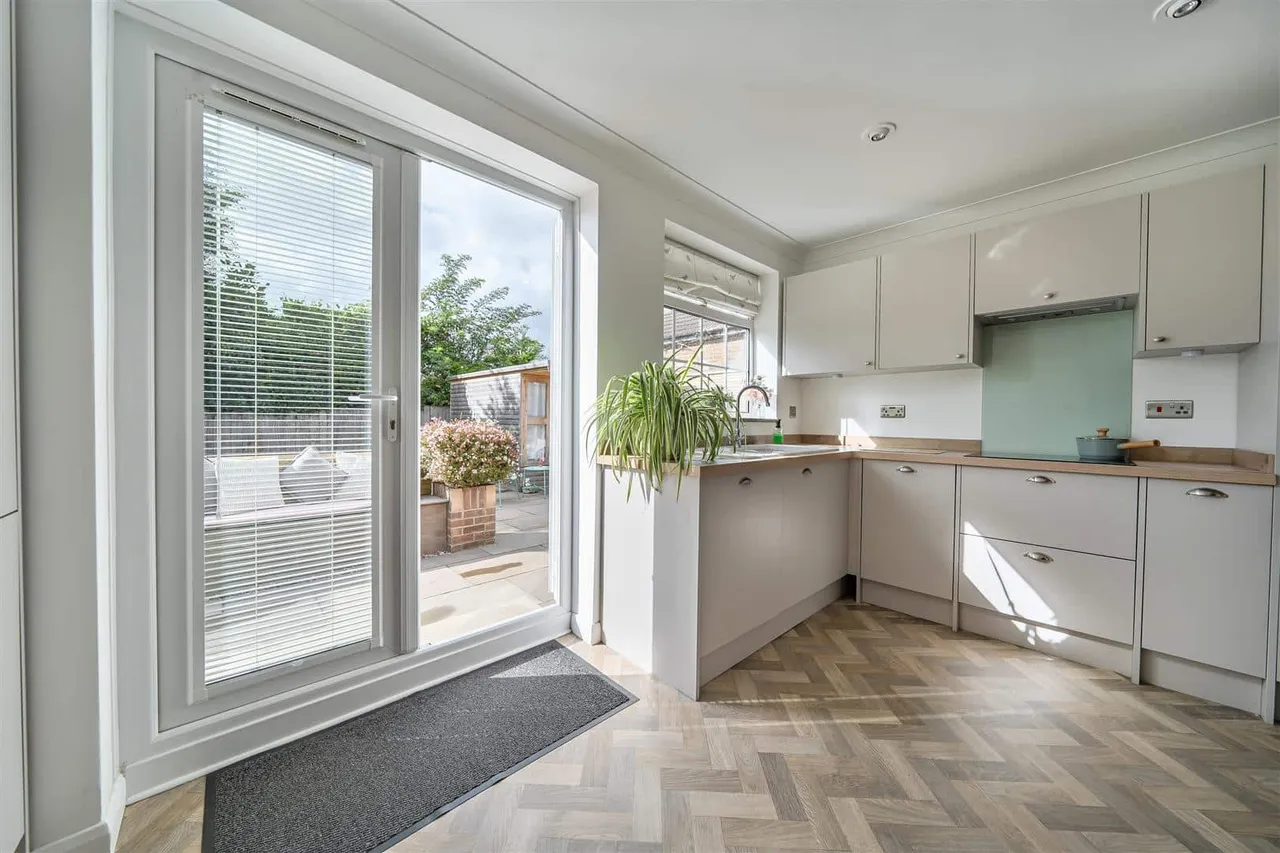 Foads Hill, Cliffsend, Ramsgate, Kent, CT12 5EN, photo 6