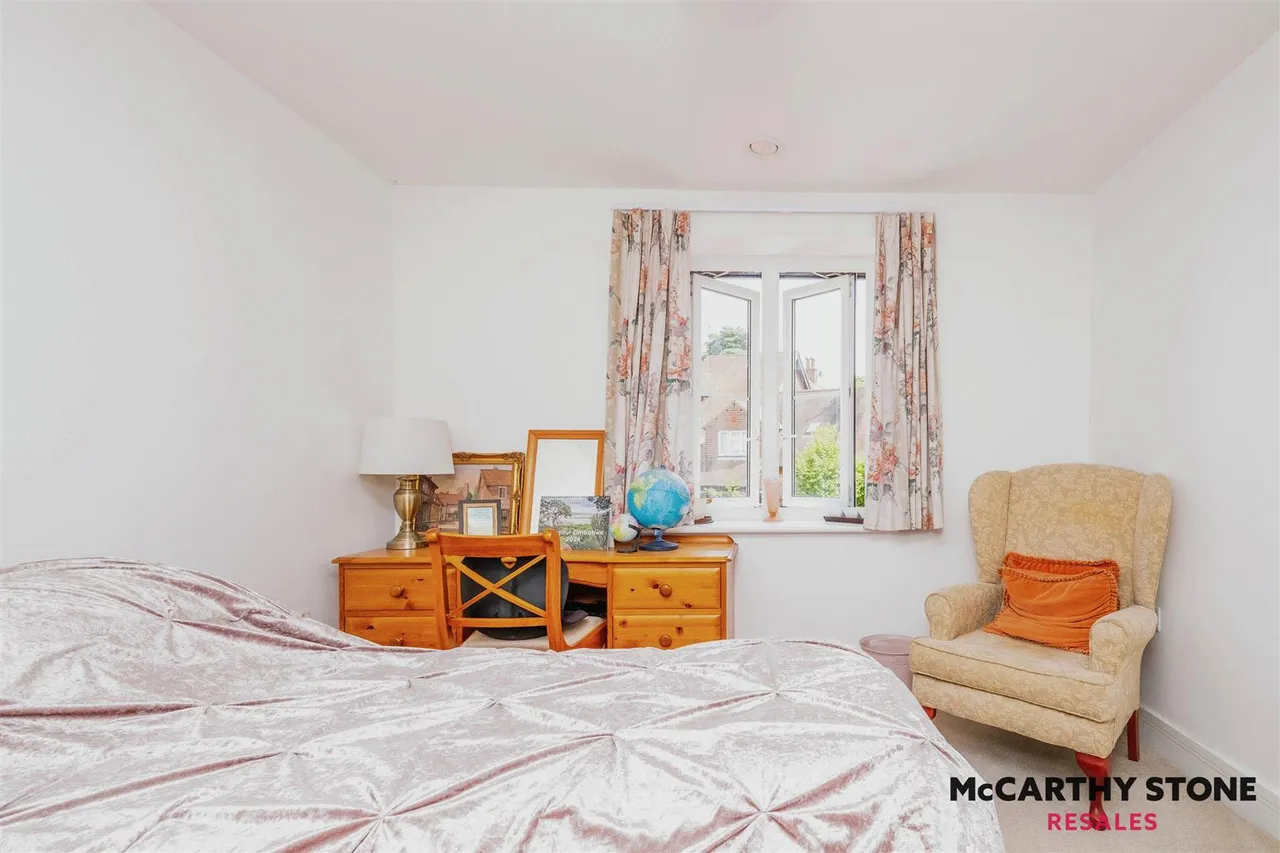 Meadowside, Storrington, RH20, photo 13