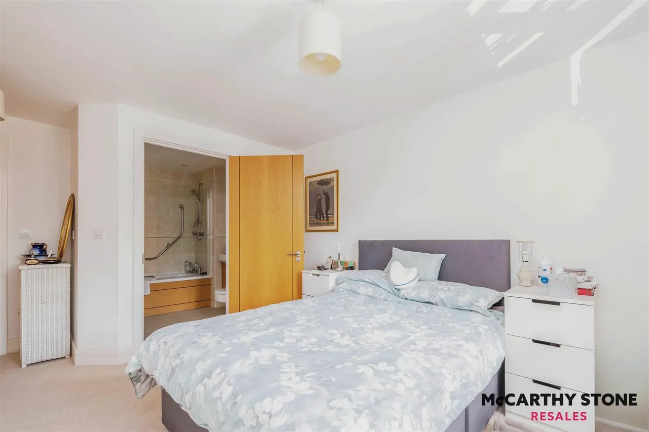 Meadowside, Storrington, RH20, photo 11