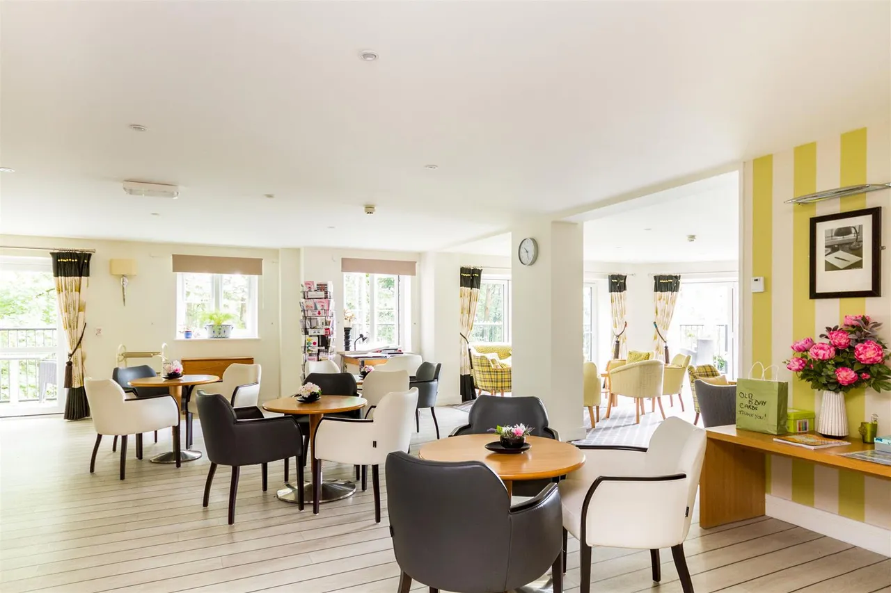 Meadowside, Storrington, RH20, photo 18
