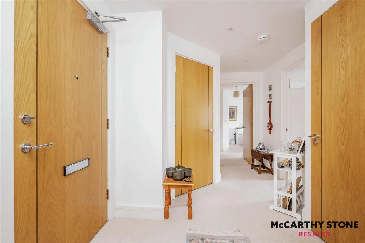 Meadowside, Storrington, RH20, photo 16