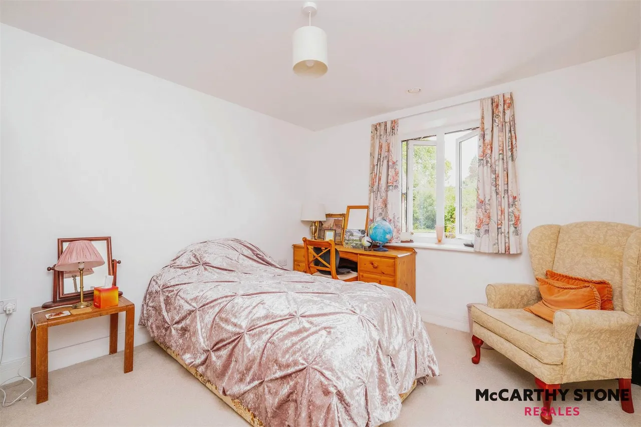 Meadowside, Storrington, RH20, photo 12
