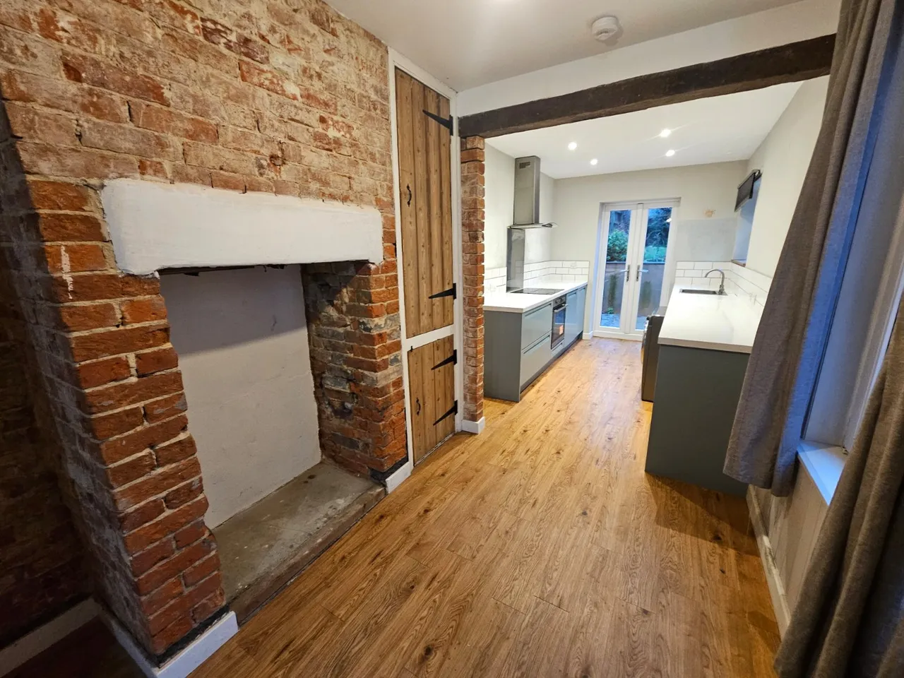 Devizes Road, Salisbury, Wiltshire, SP2 7LQ, photo 4