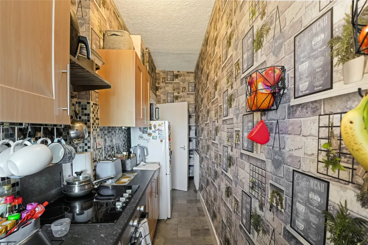 Overton Crescent, Johnstone, PA5, photo 8