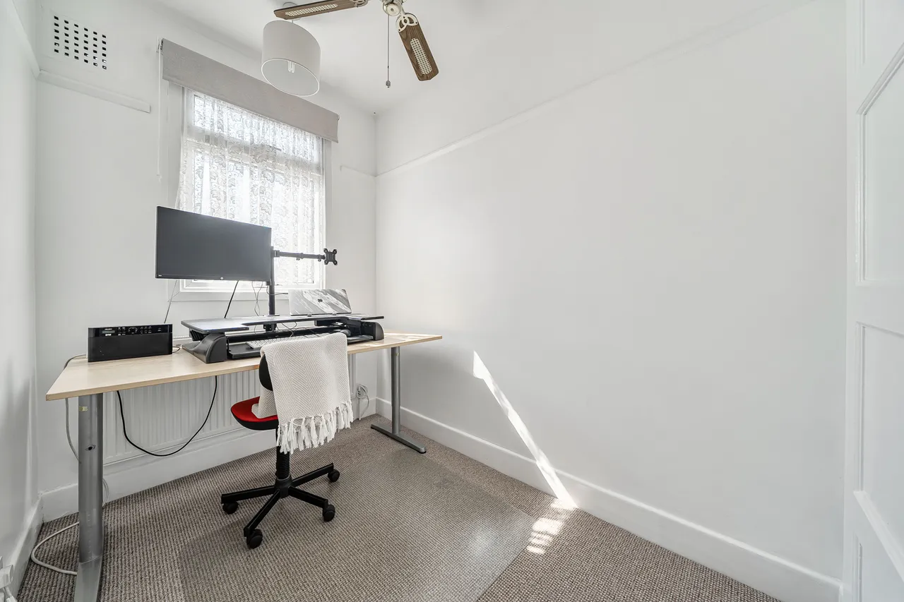 45 Estcourt Road, London, photo 8