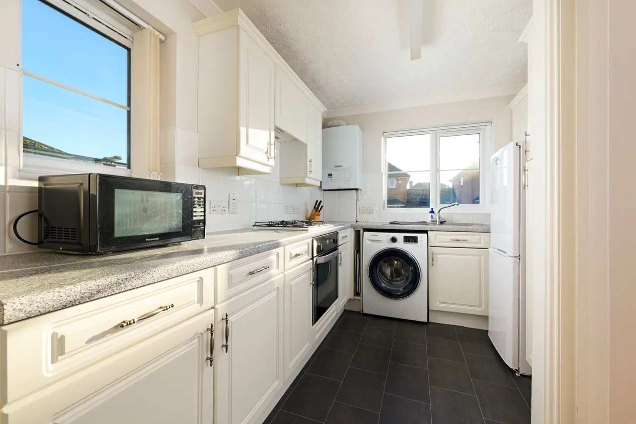 St. Marys Close, Etchinghill, CT18, photo 3