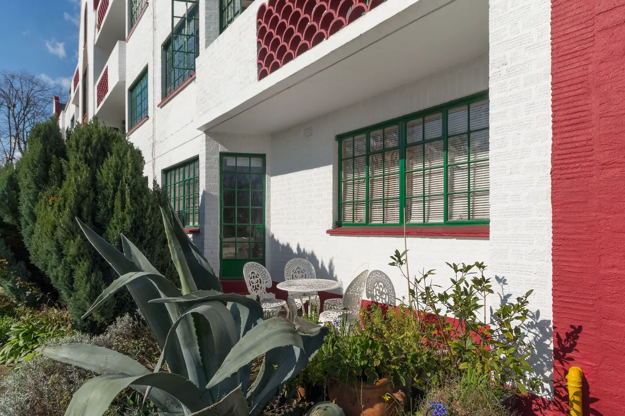 17 Ealing Village, London, photo 7