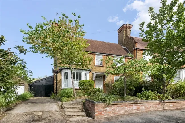 3 bed property for sale — Honey Hill, Hillingdon