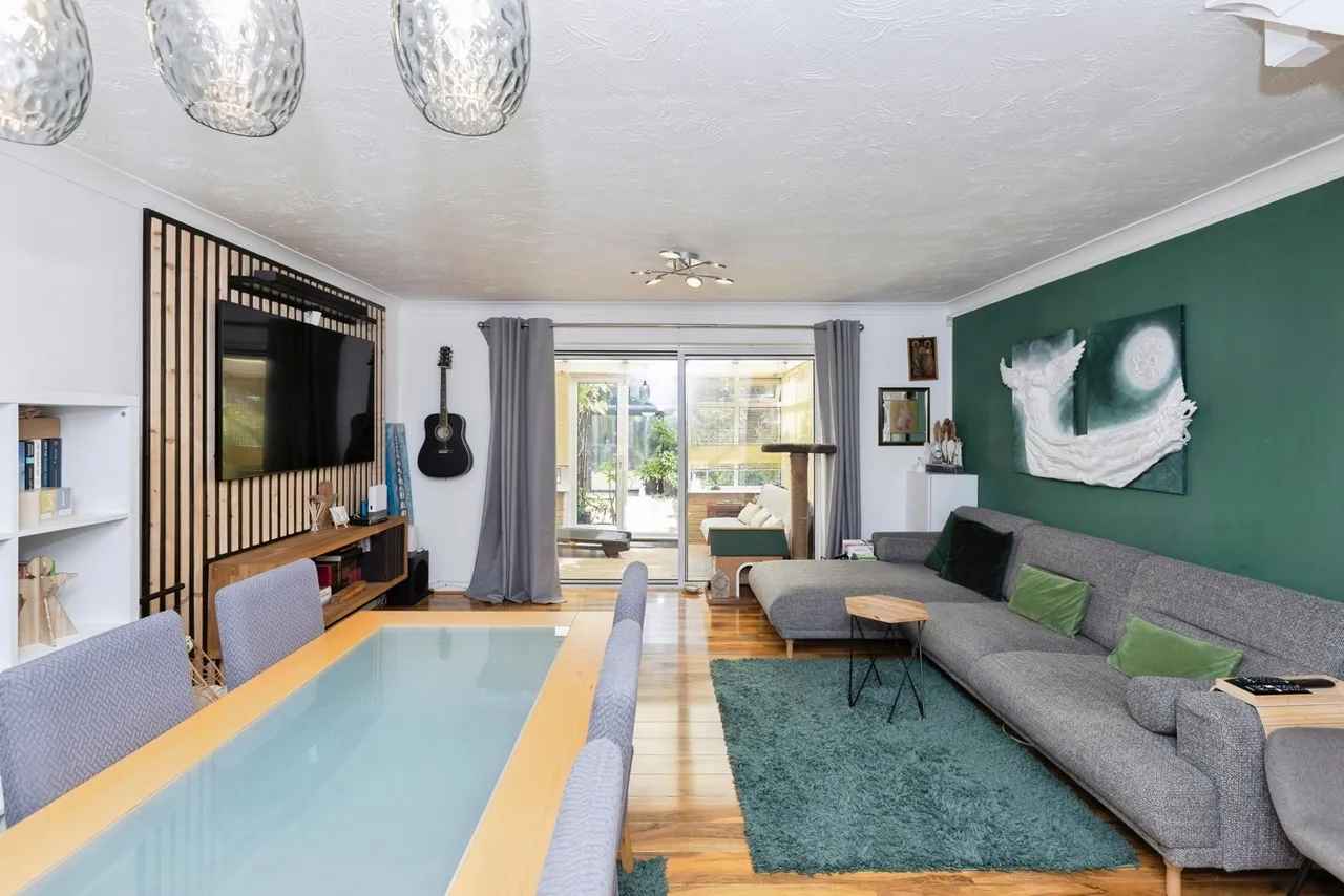 Keel Close, Barking, London, IG11, photo 2