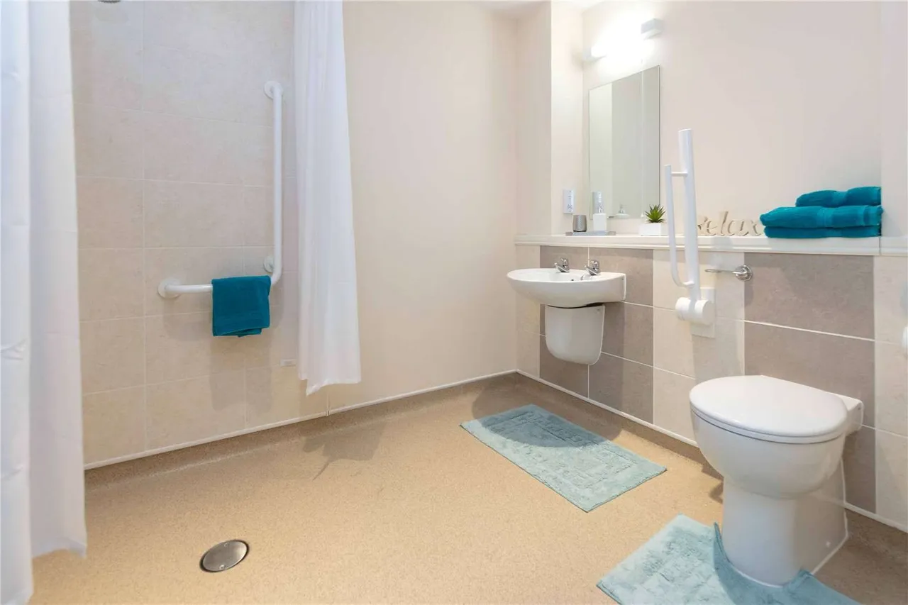Nazareth House, 1647 Paisley Road West, Glasgow, Glasgow City, G52 3QT, photo 6