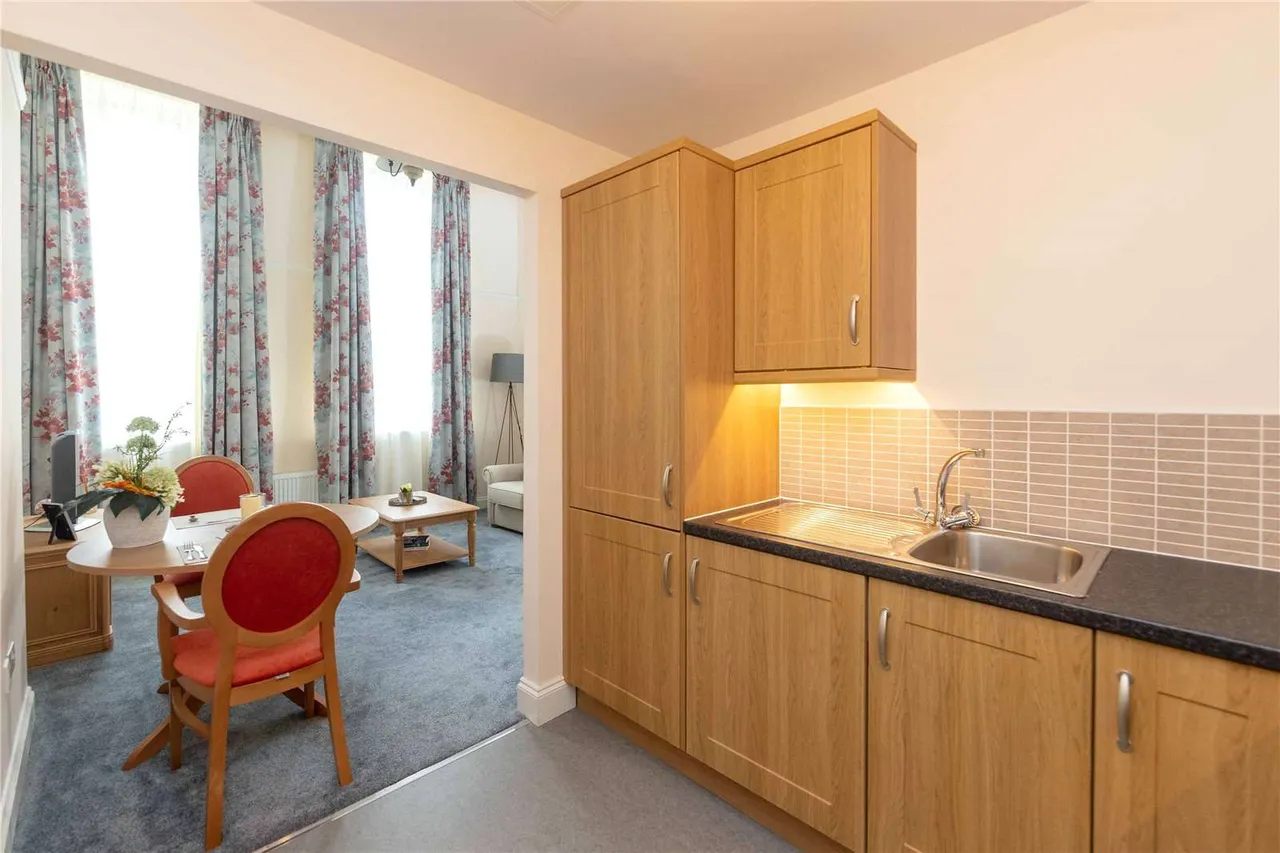 Nazareth House, 1647 Paisley Road West, Glasgow, Glasgow City, G52 3QT, photo 4