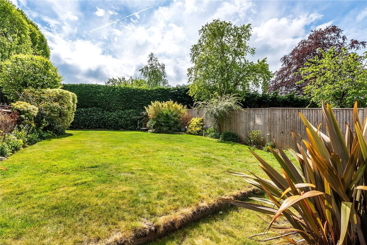 Belmont Road, Reigate, RH2, photo 20