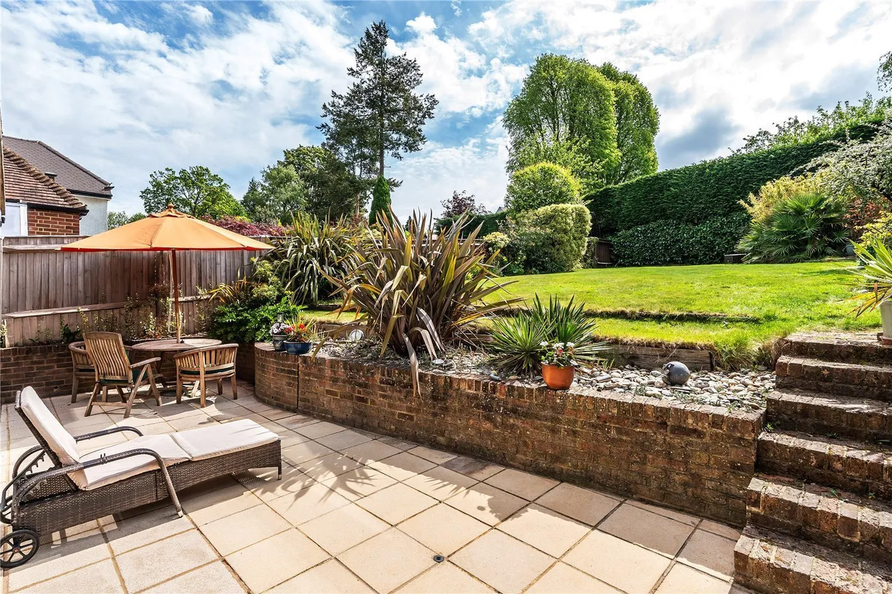 Belmont Road, Reigate, RH2, photo 4