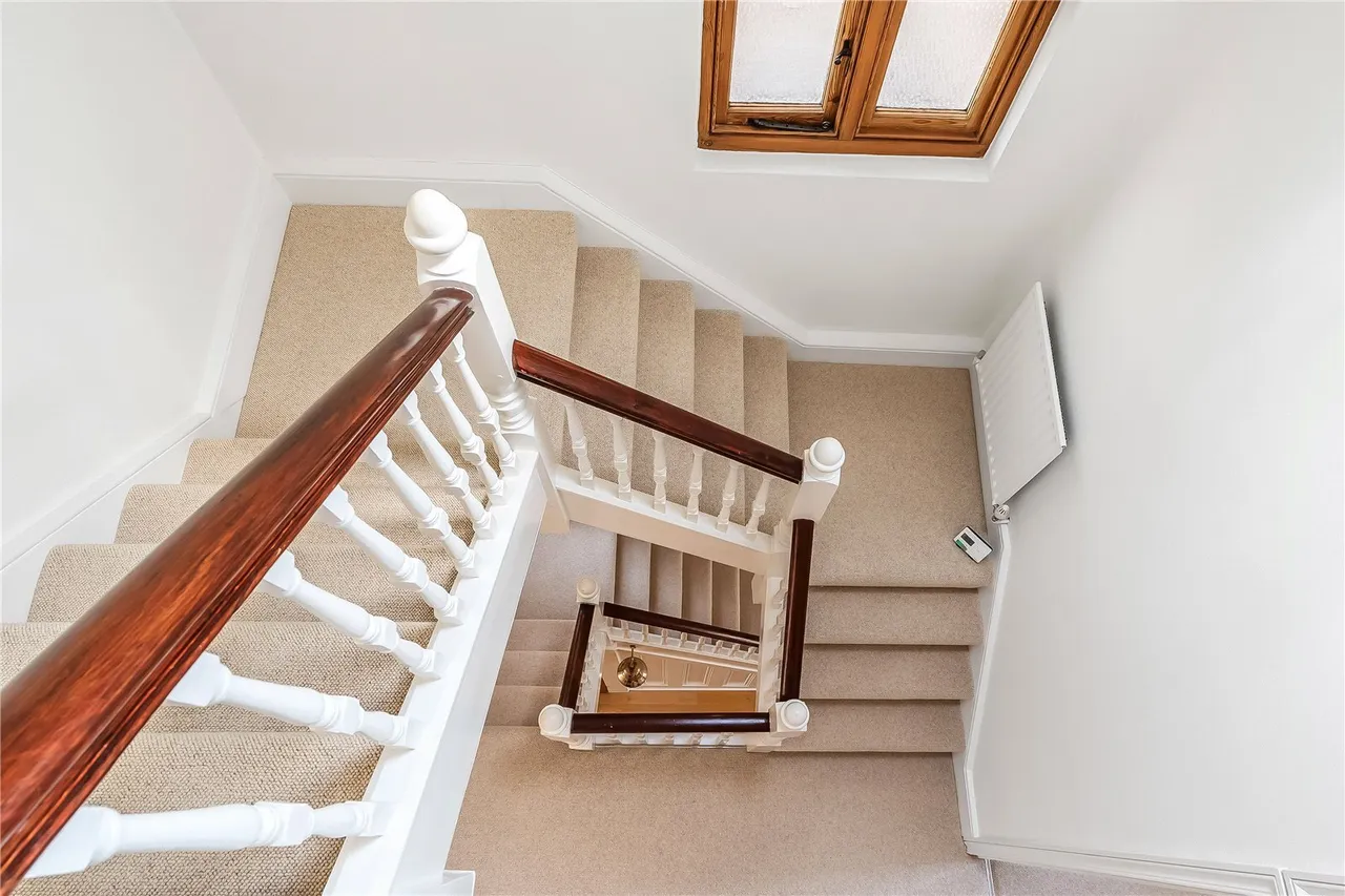 Belmont Road, Reigate, RH2, photo 5