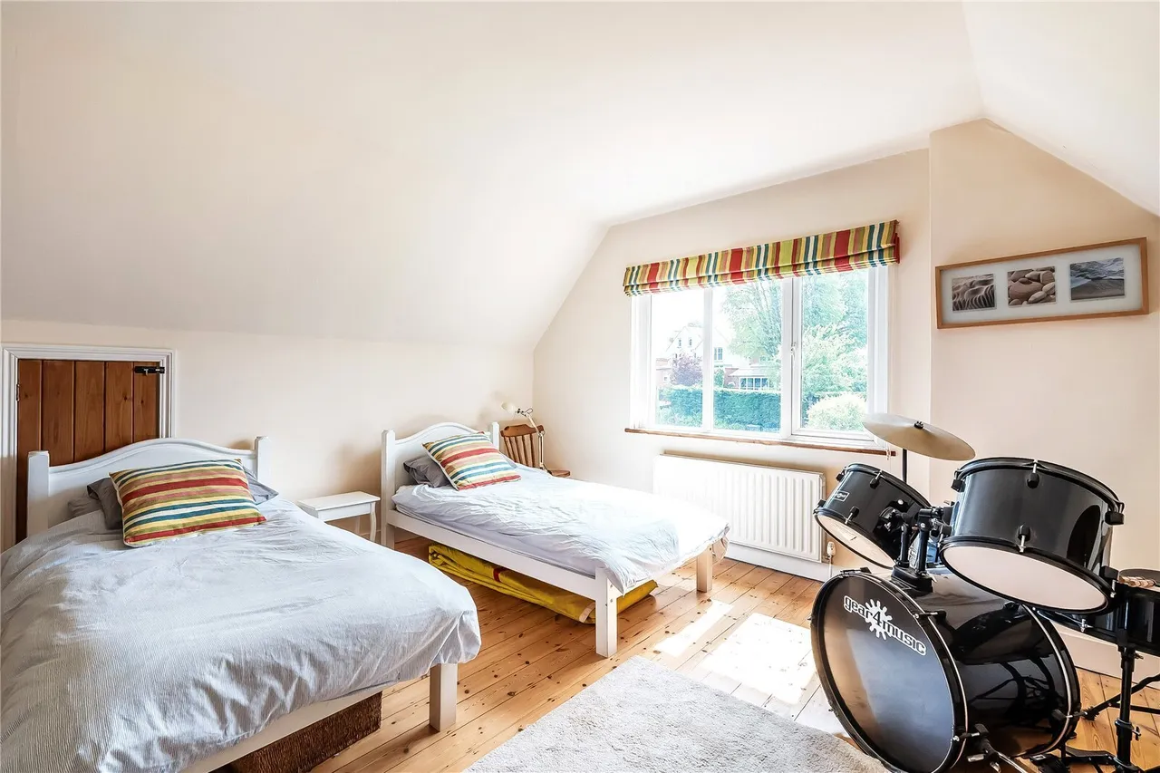 Belmont Road, Reigate, RH2, photo 15