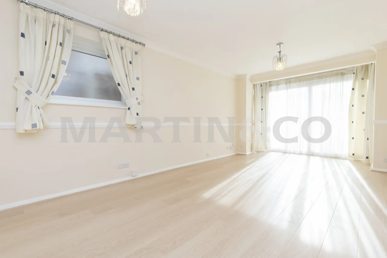 Dudley Court, New Wanstead, E11, photo 3