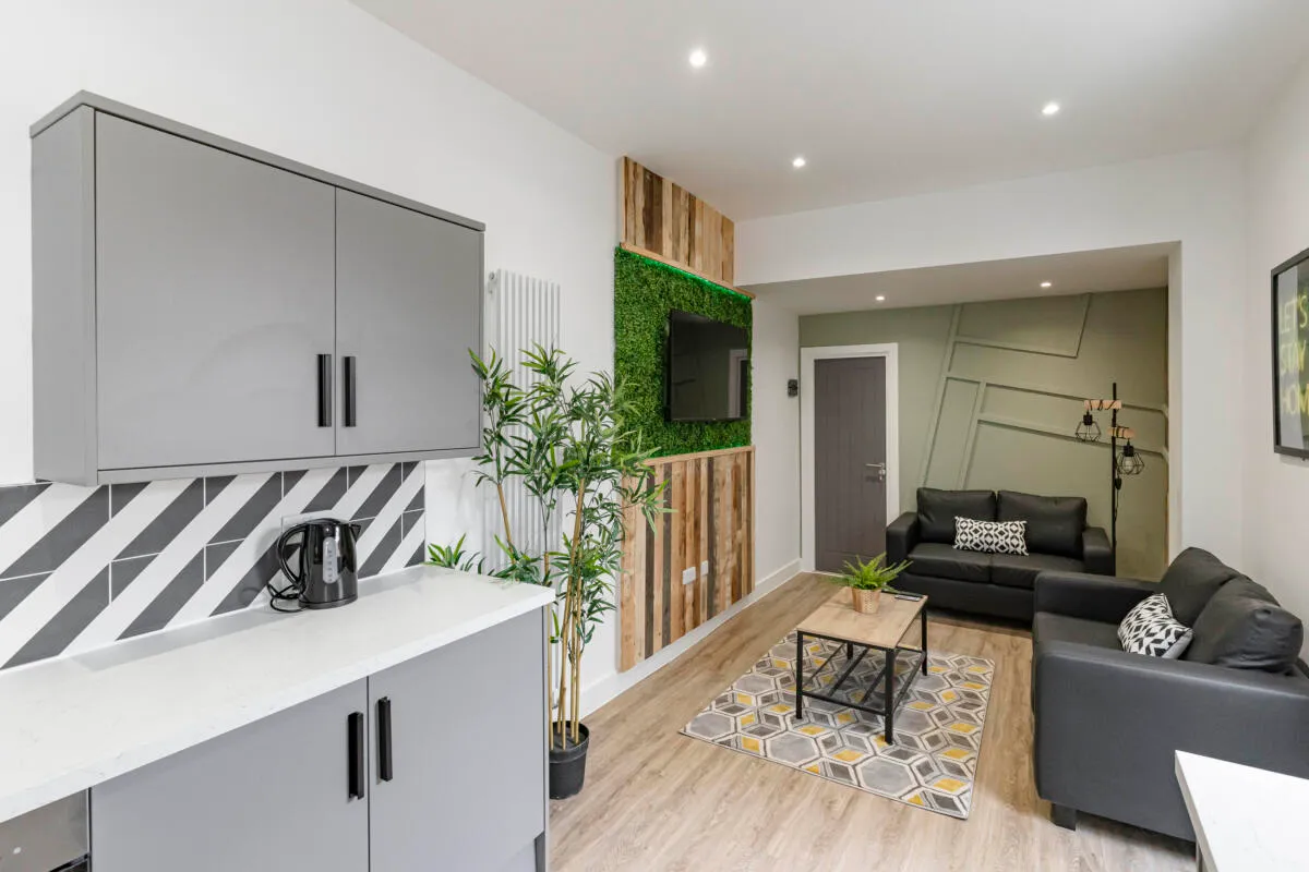 6 bed house to rent — Montgomerie Road, Southsea, Portsmouth, PO5