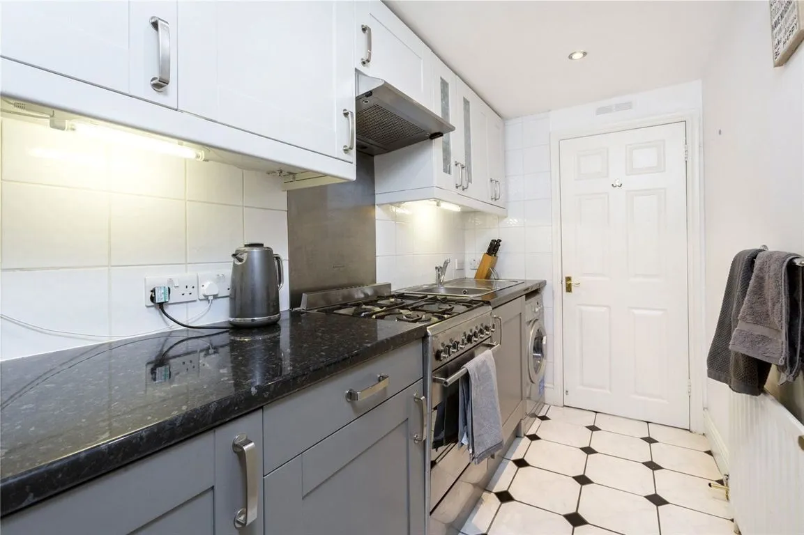 Alderney Street, Pimlico, SW1V, photo 2