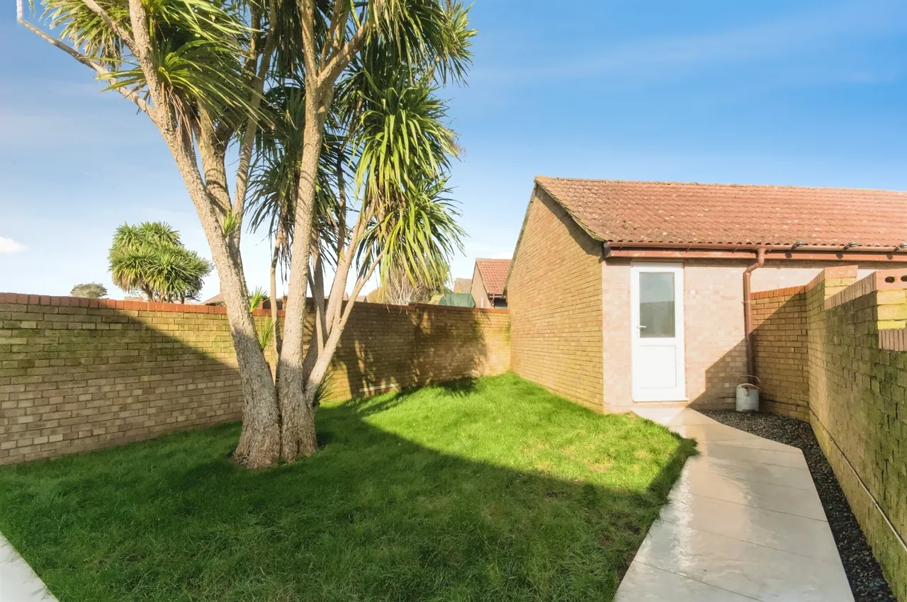 School Place, Bexhill-On-Sea, TN40, photo 20