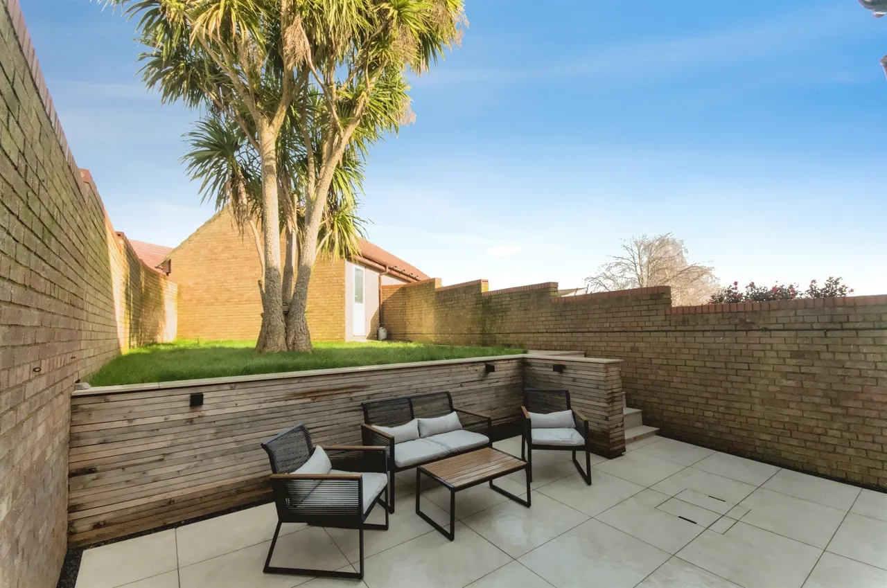 School Place, Bexhill-On-Sea, TN40, photo 19