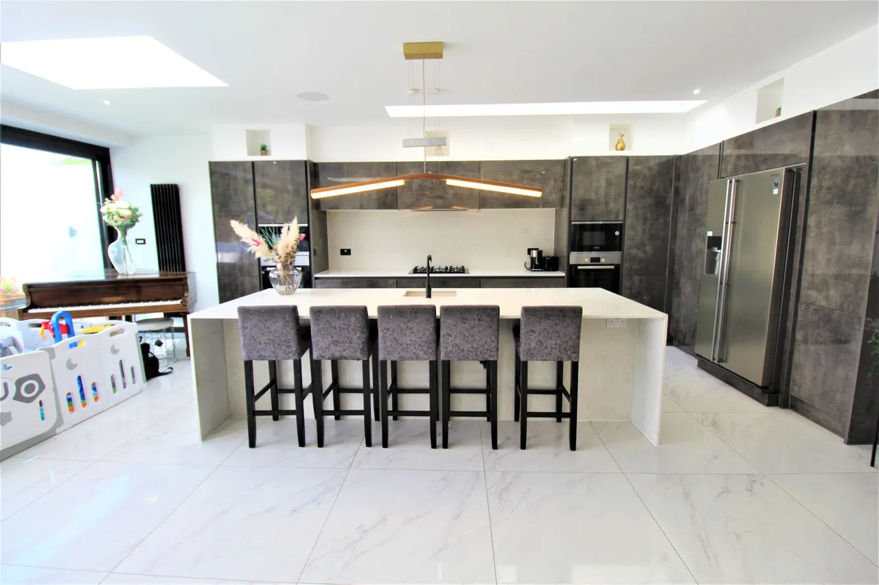 Wood View, Grays, Essex, RM16 2GP, photo 12