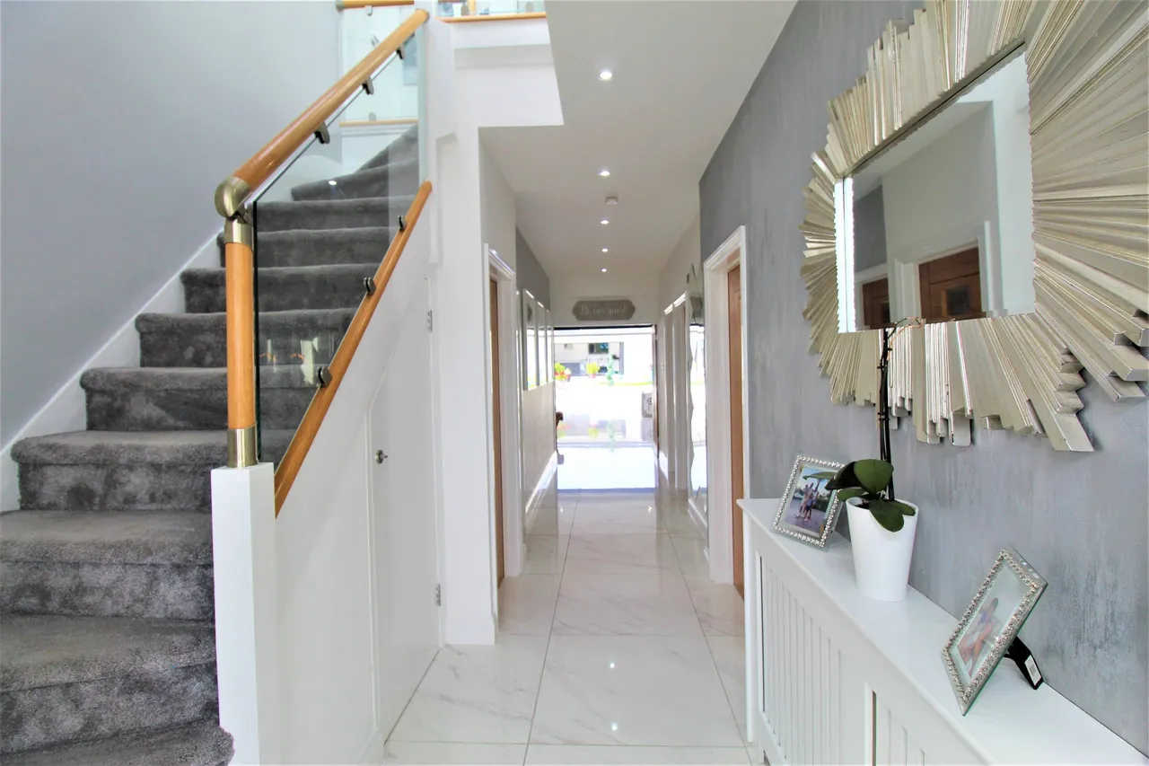 Wood View, Grays, Essex, RM16 2GP, photo 5