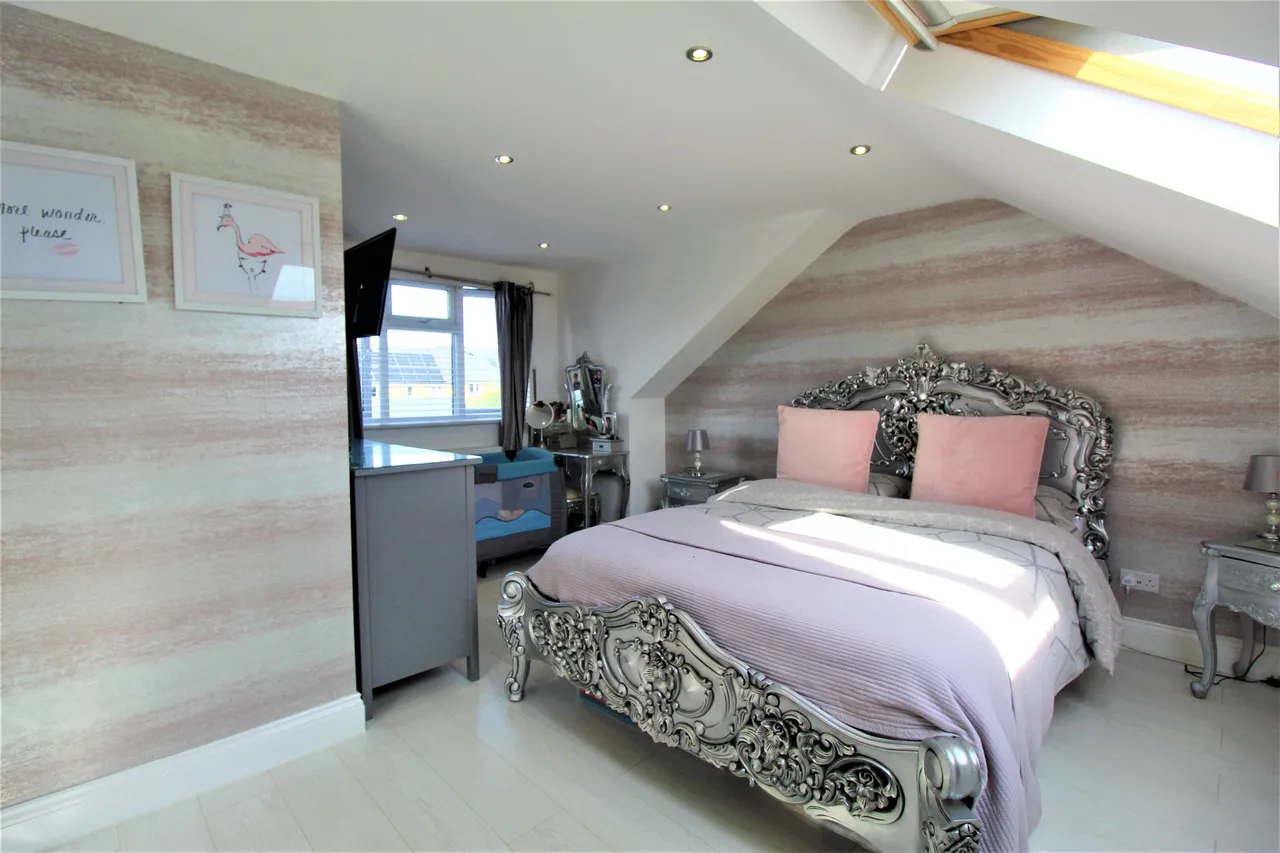Wood View, Grays, Essex, RM16 2GP, photo 16