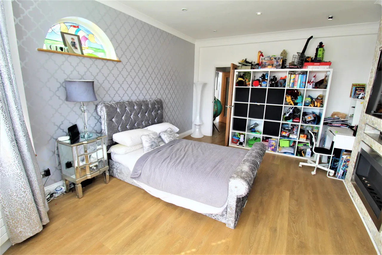 Wood View, Grays, Essex, RM16 2GP, photo 6