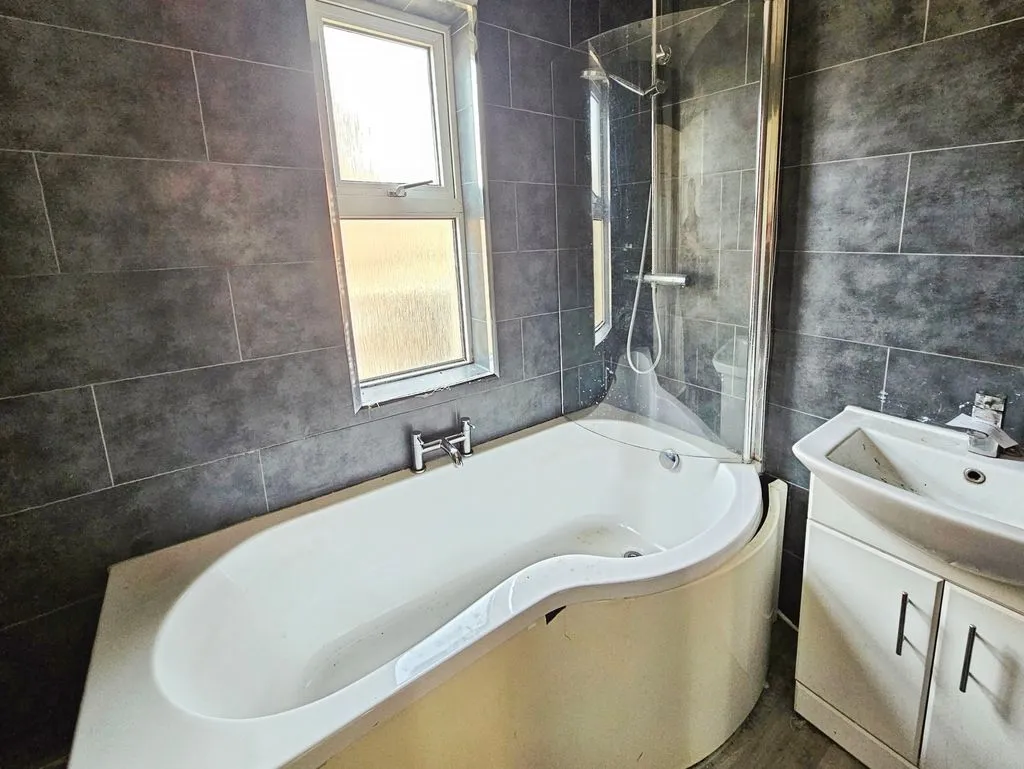 Bedlington NE22 5HY, NE22, photo 6