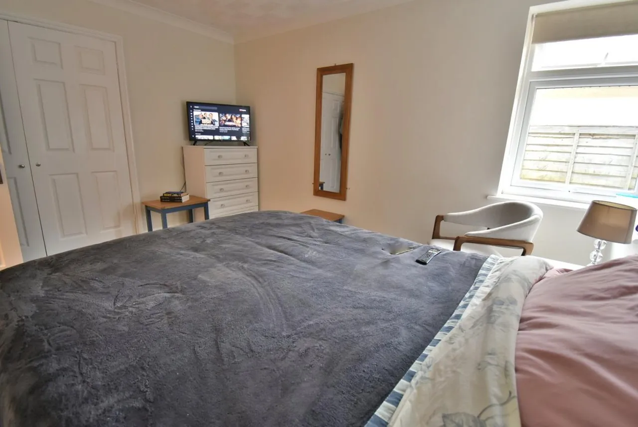 Bracken Road, BH22, photo 11