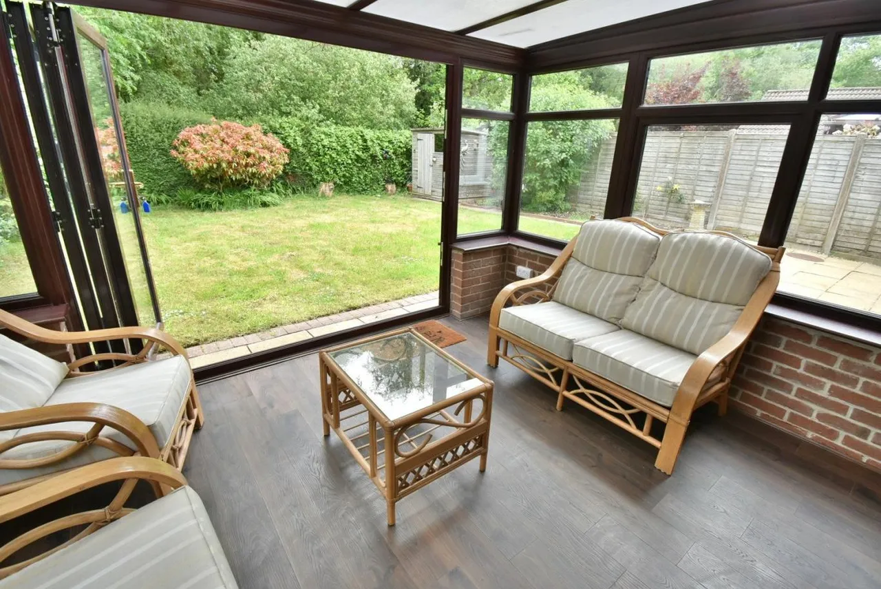 Bracken Road, BH22, photo 9