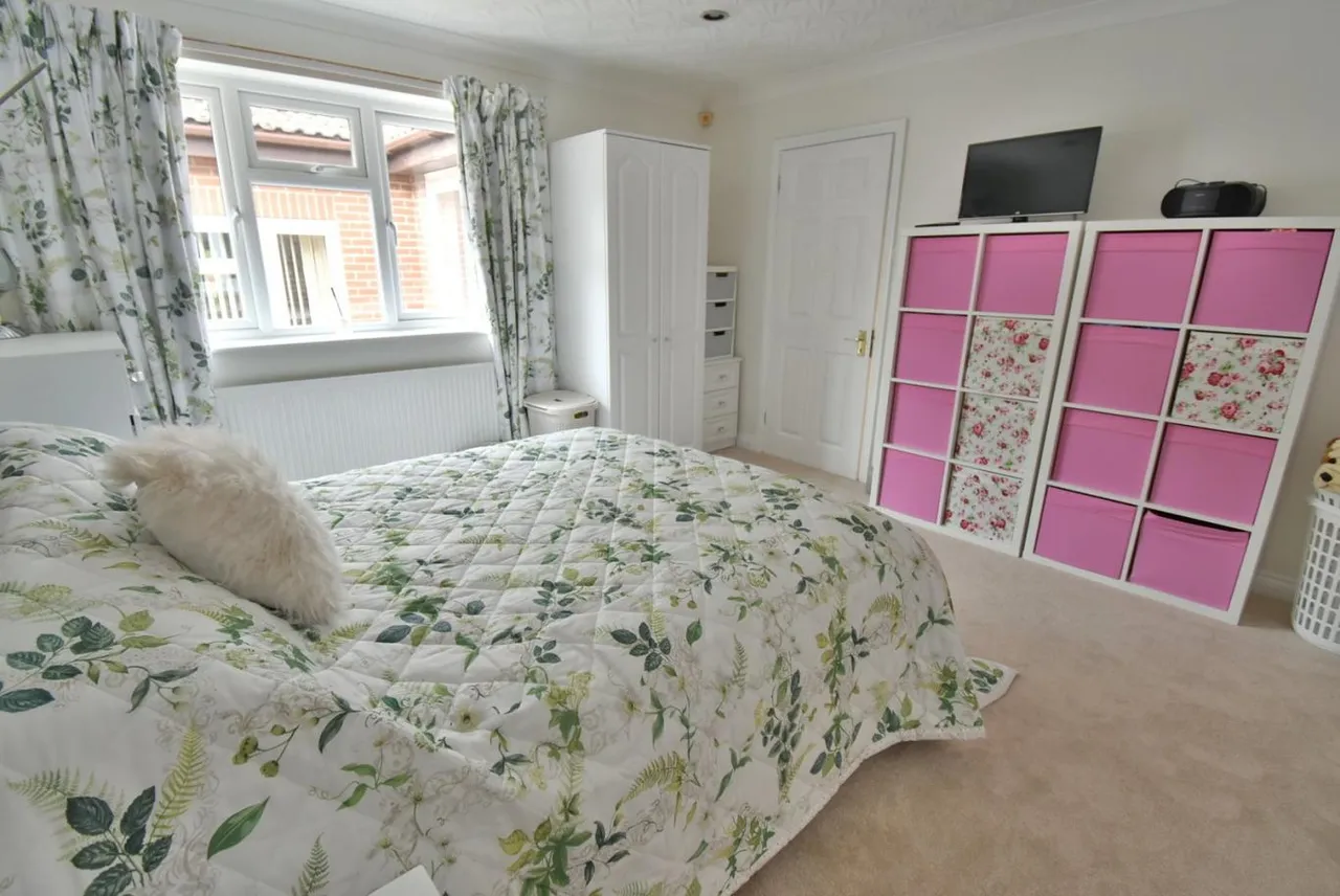 Bracken Road, BH22, photo 14