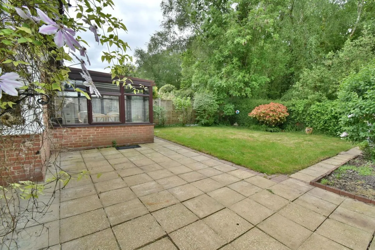 Bracken Road, BH22, photo 21
