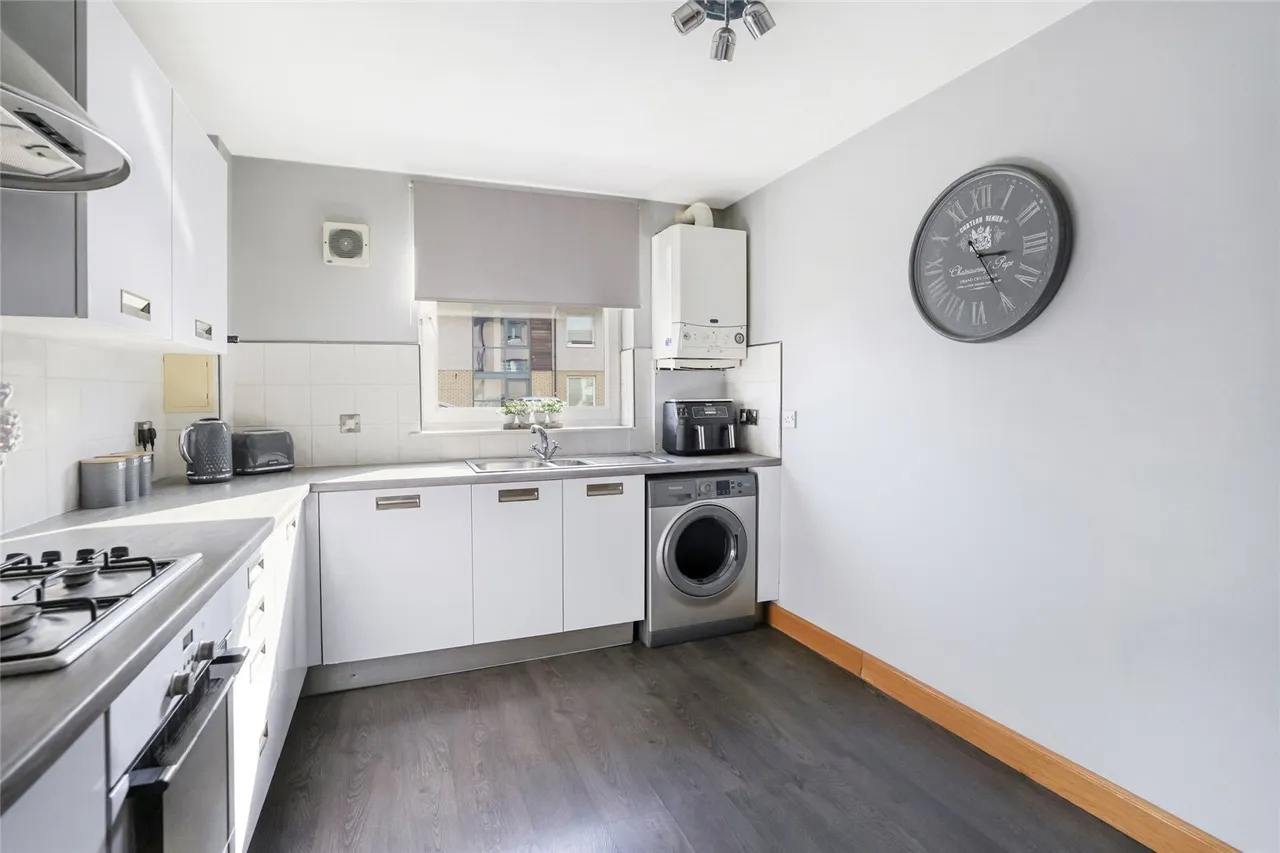 East Burn Court, Kirkcaldy, Fife, KY1, photo 8