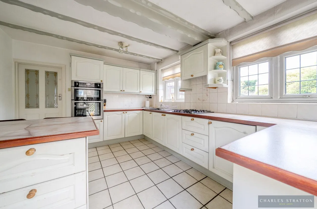 Burnt House Lane, Ingatestone, Essex, CM4 9AN, photo 3