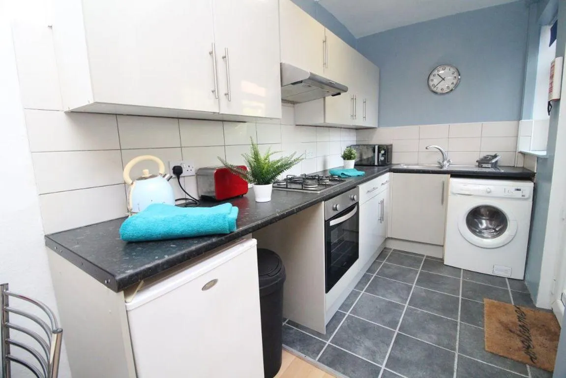 Pickmere Road, S10, photo 6