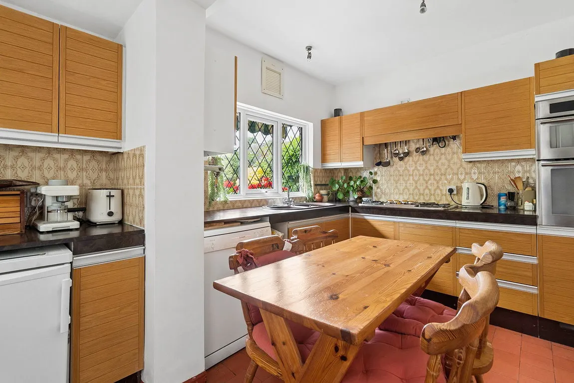 Imperial Drive, Harrow, HA2, photo 5