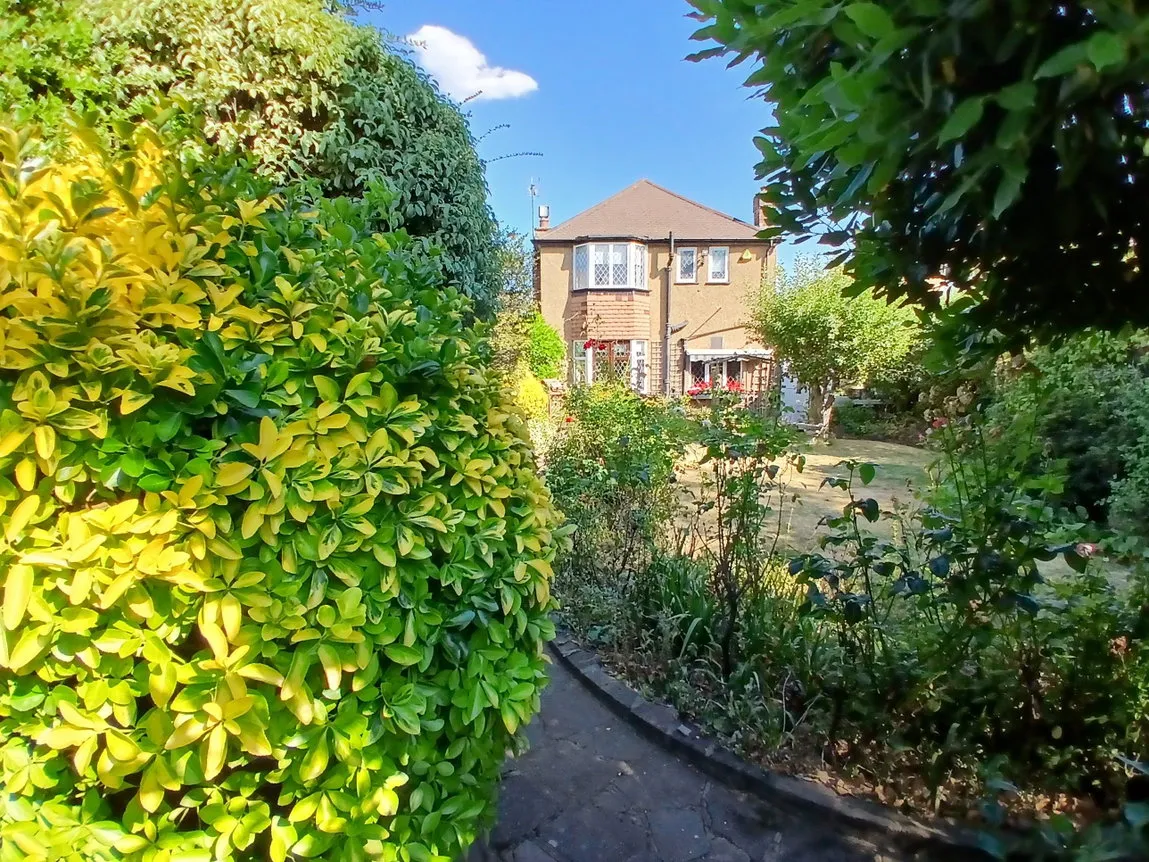 Imperial Drive, Harrow, HA2, photo 9