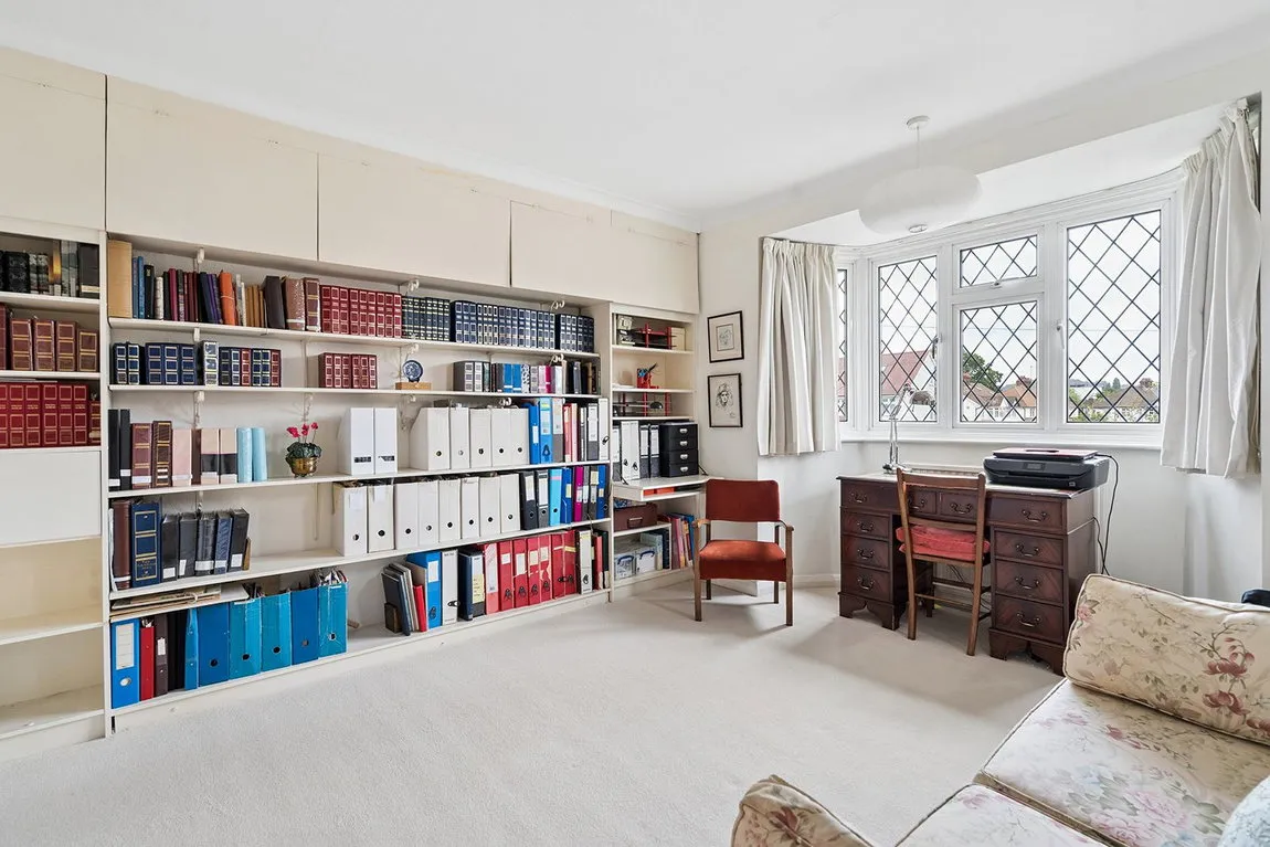 Imperial Drive, Harrow, HA2, photo 15