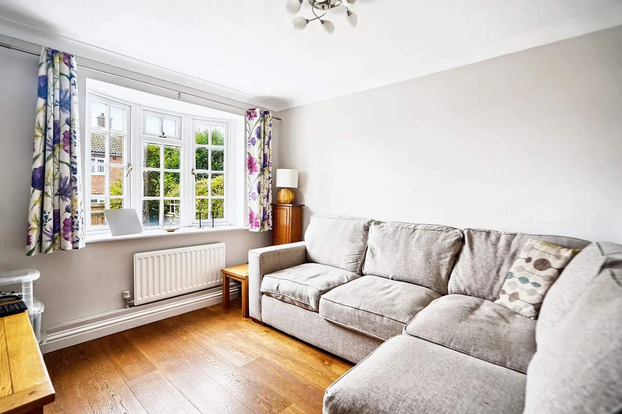 Gomms Wood Close, Forty Green, HP9, photo 5