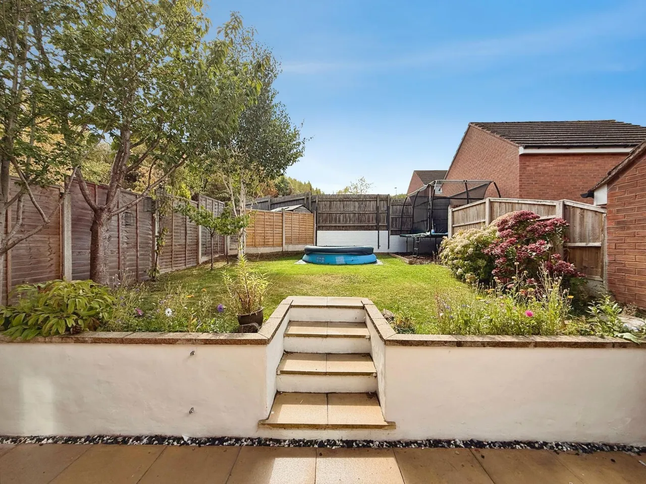 Cloisters Way, St. Georges, TF2, photo 12