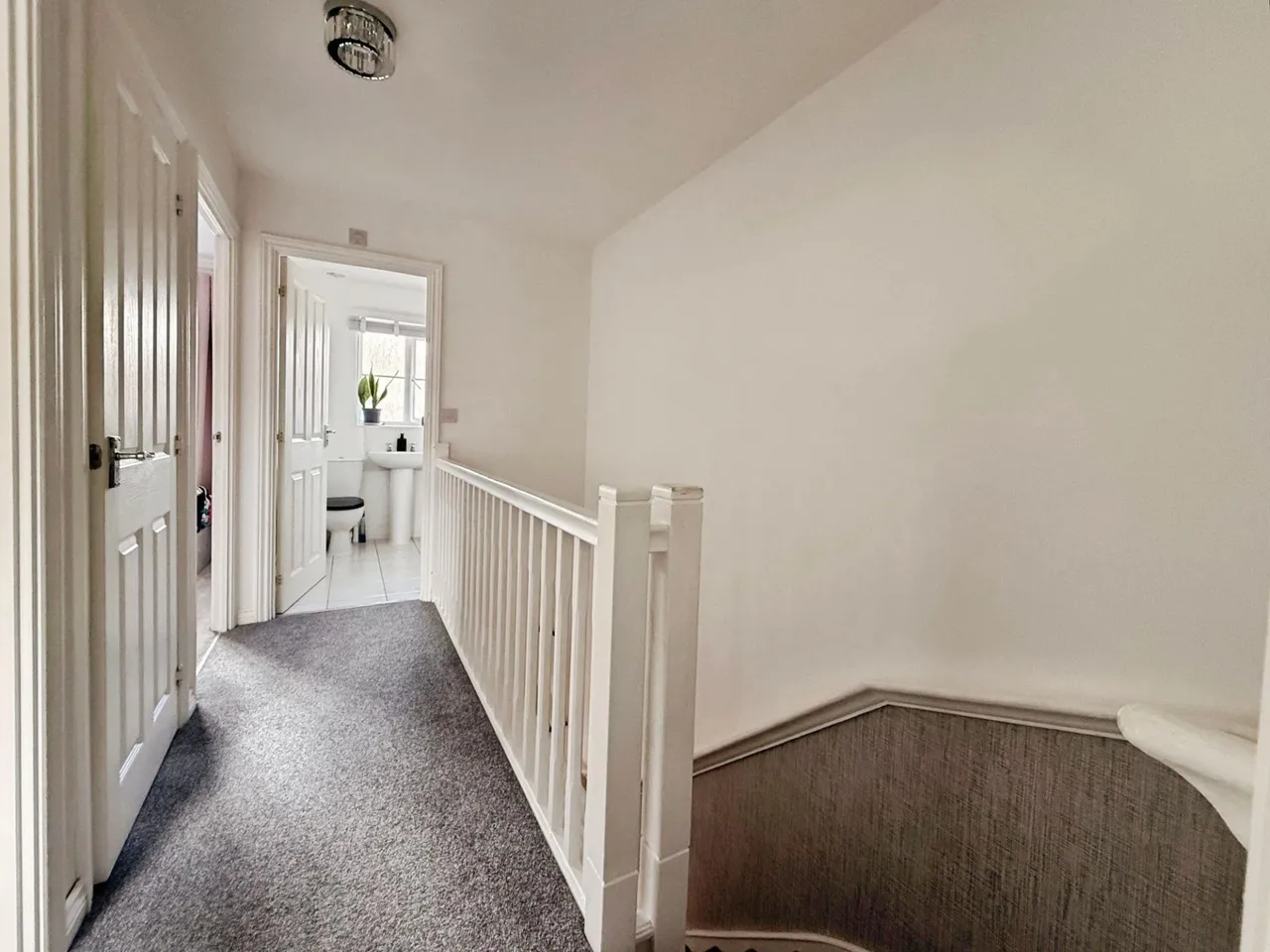 Cloisters Way, St. Georges, TF2, photo 7