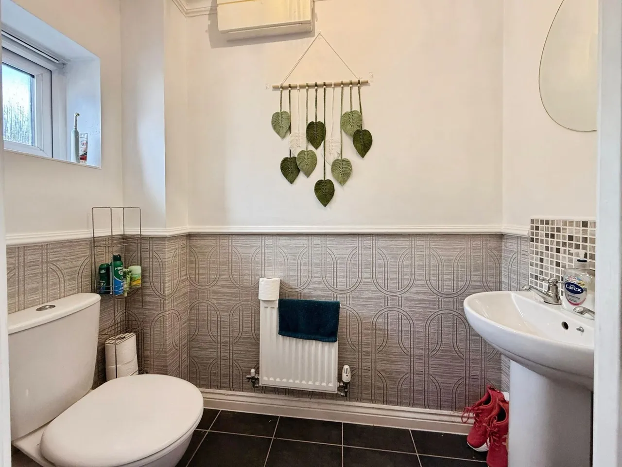 Cloisters Way, St. Georges, TF2, photo 6