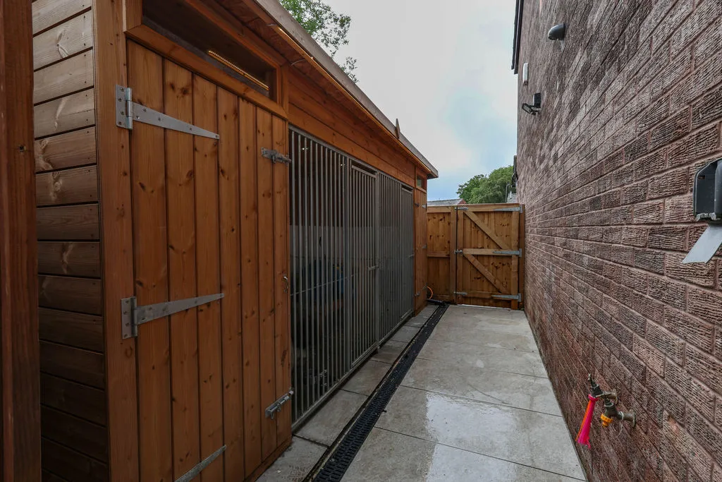 Hall Street Whitworth, Rochdale OL12 8TL, photo 21