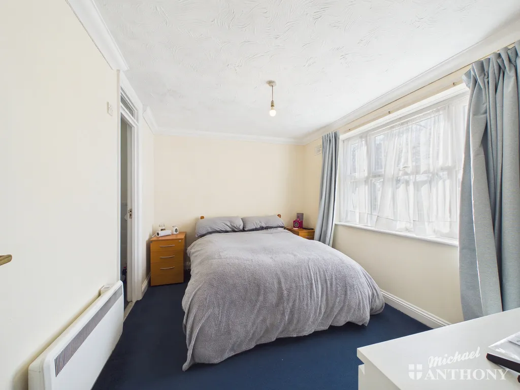 Park Mews, Leighton Buzzard, Grovebury Road, LU7 4SB, photo 4